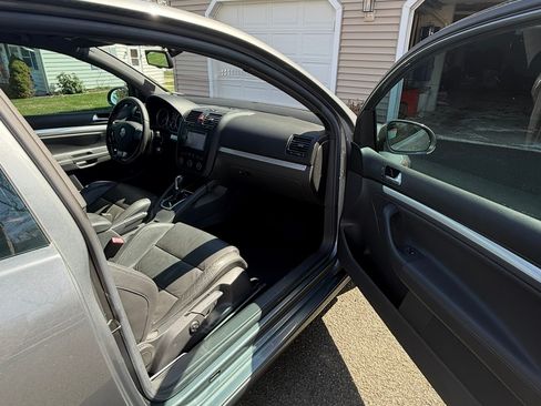 Used 2008 Volkswagen R32 image 6