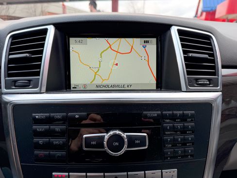 Used 2014 Mercedes-Benz ML 350 BlueTEC 4MATIC image 28