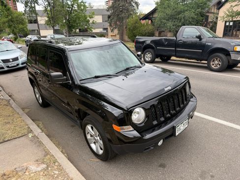 Used 2014 Jeep Patriot Sport w/ Power Value Group AWD/4WD image 12