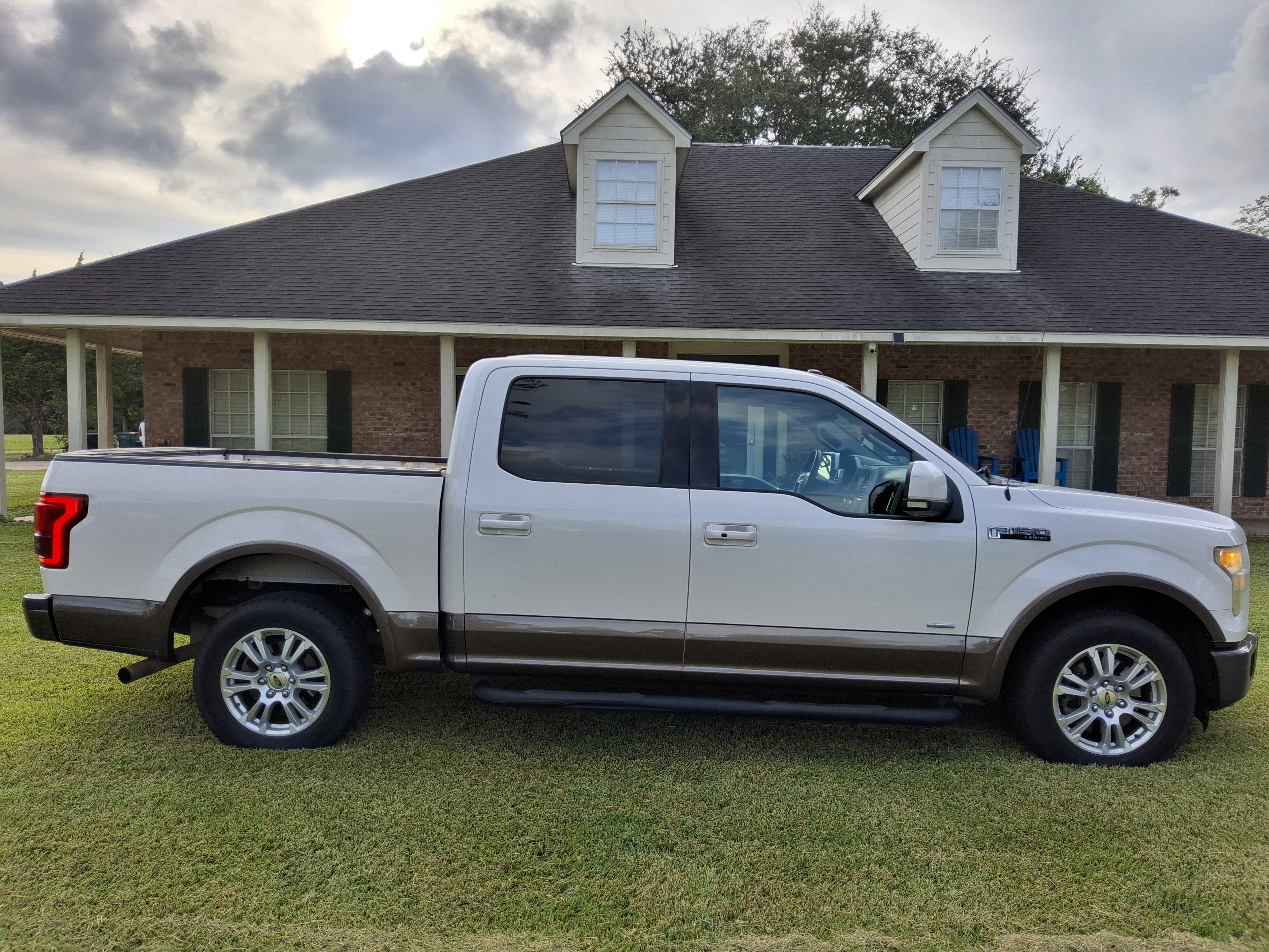 Used 2016 Ford F150 Lariat w/ Equipment Group 501A Mid RWD image 18
