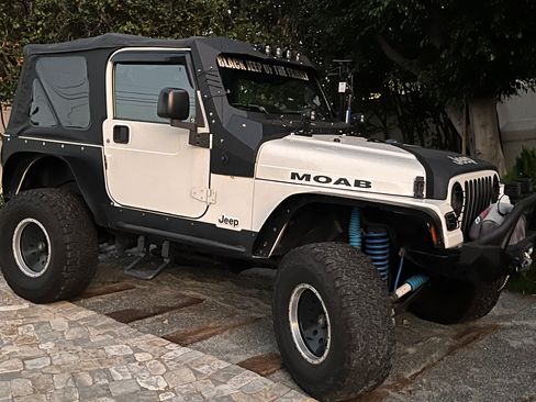 Used 2005 Jeep Wrangler Sport w/ 30" Tire & Wheel Group image 14