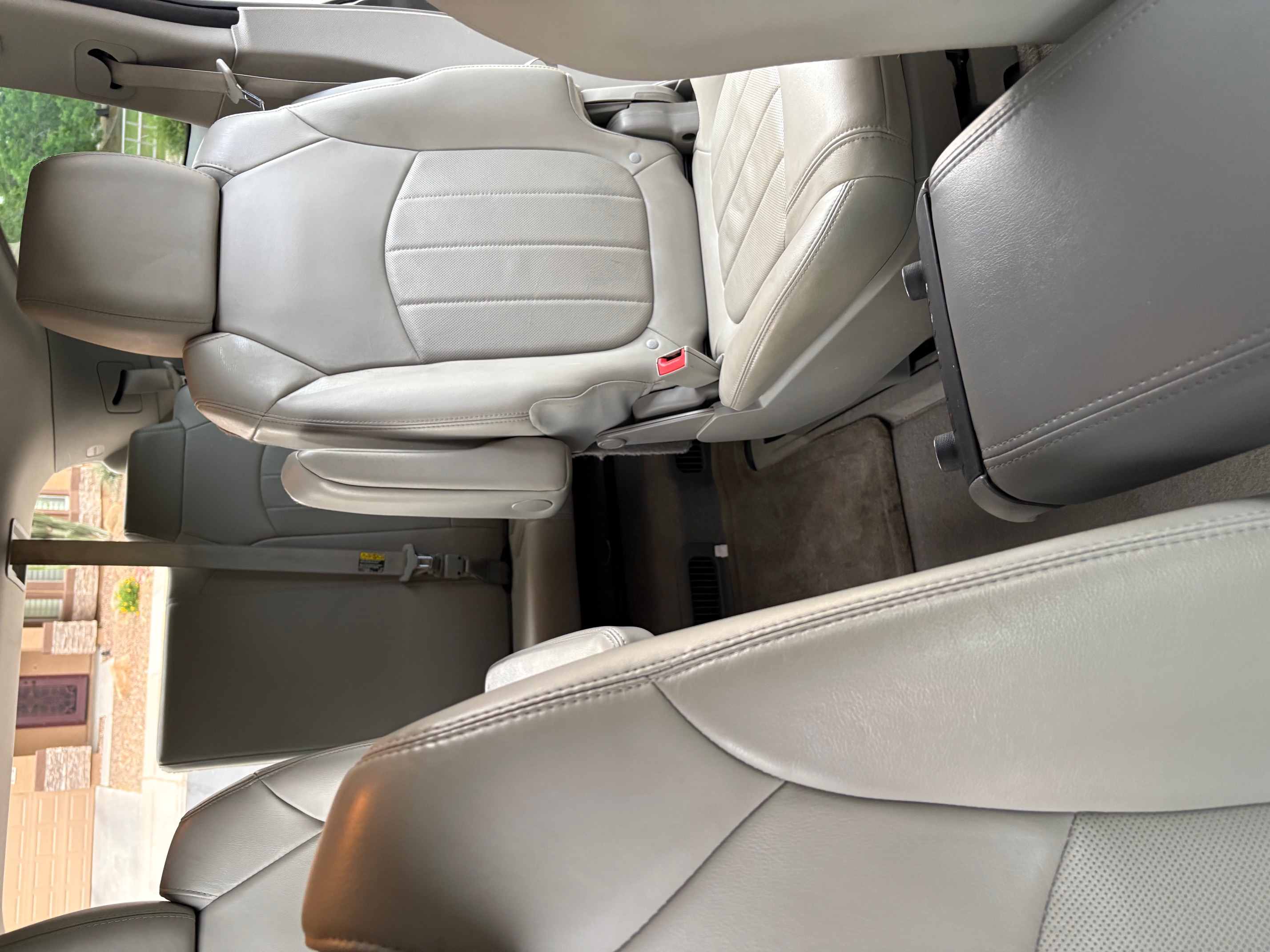 Used 2015 Buick Enclave Leather w/ Trailering Package FWD image 4