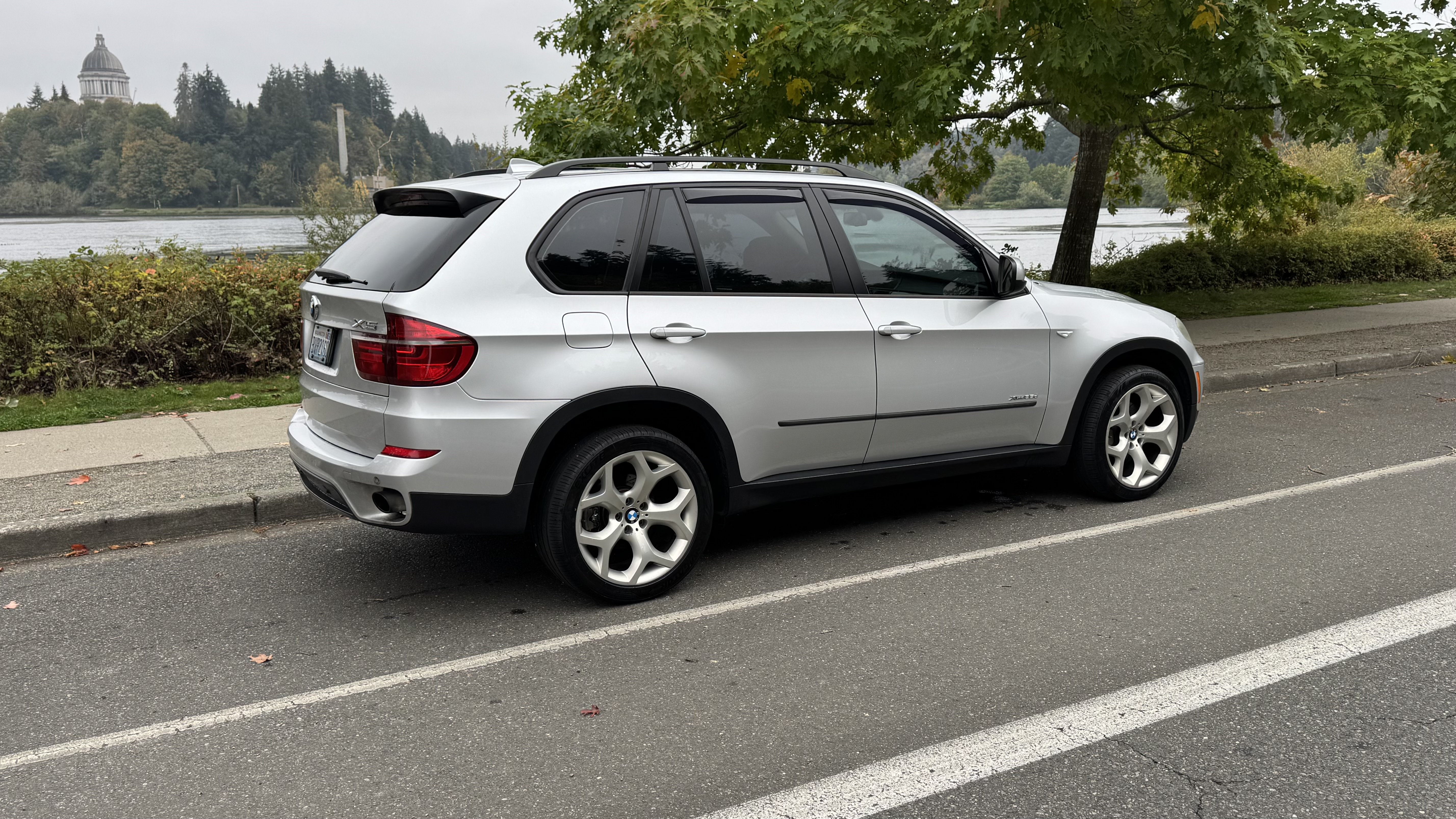 Used 2011 BMW X5 xDrive35d AWD/4WD image 14