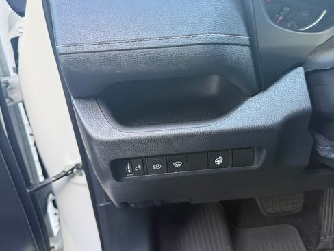 Used 2021 Toyota RAV4 XLE w/ XLE Grade Weather Package image 14