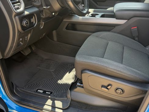 Used 2020 RAM 1500 Big Horn AWD/4WD image 9