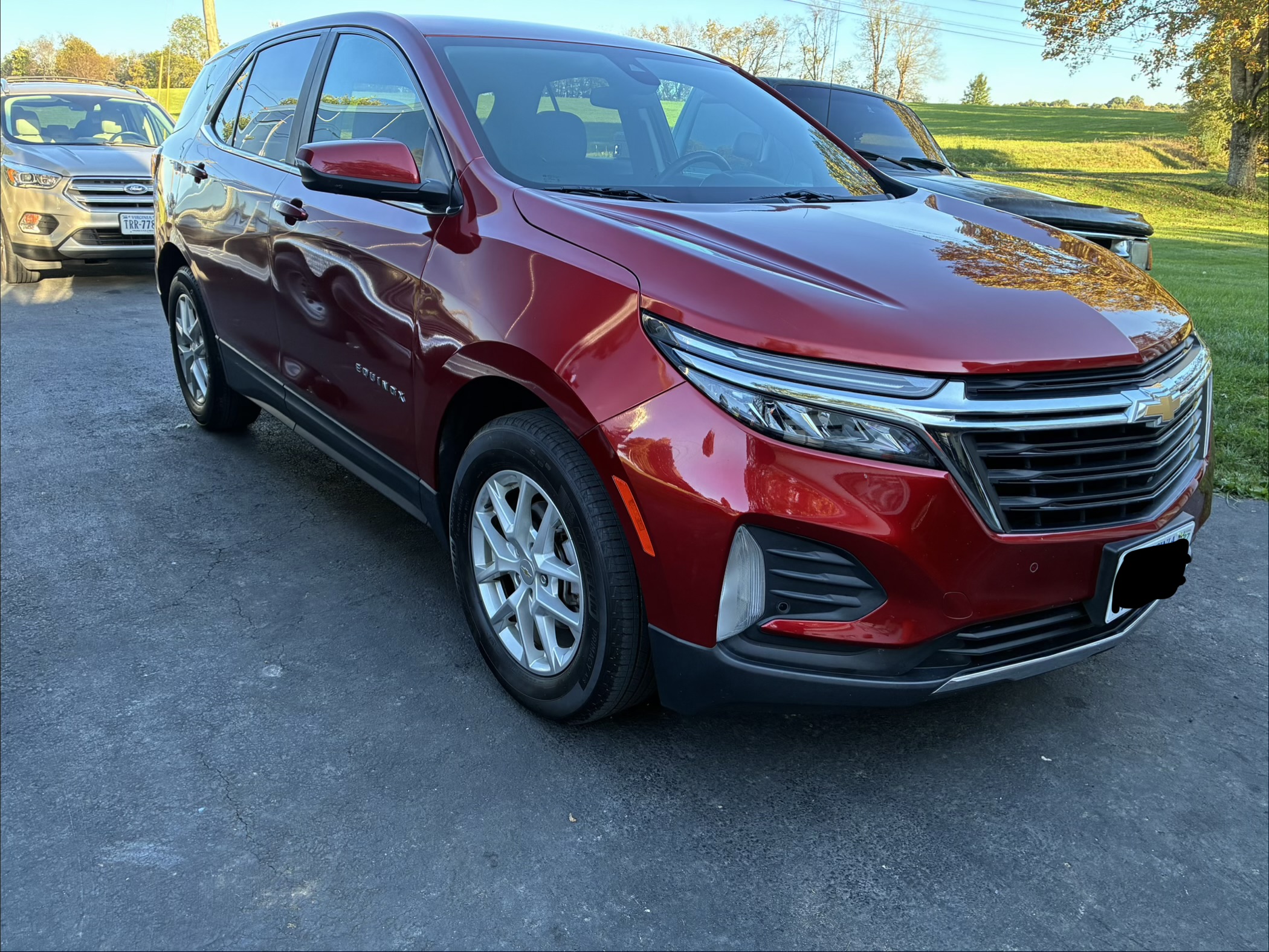 Used 2023 Chevrolet Equinox LT FWD image 1