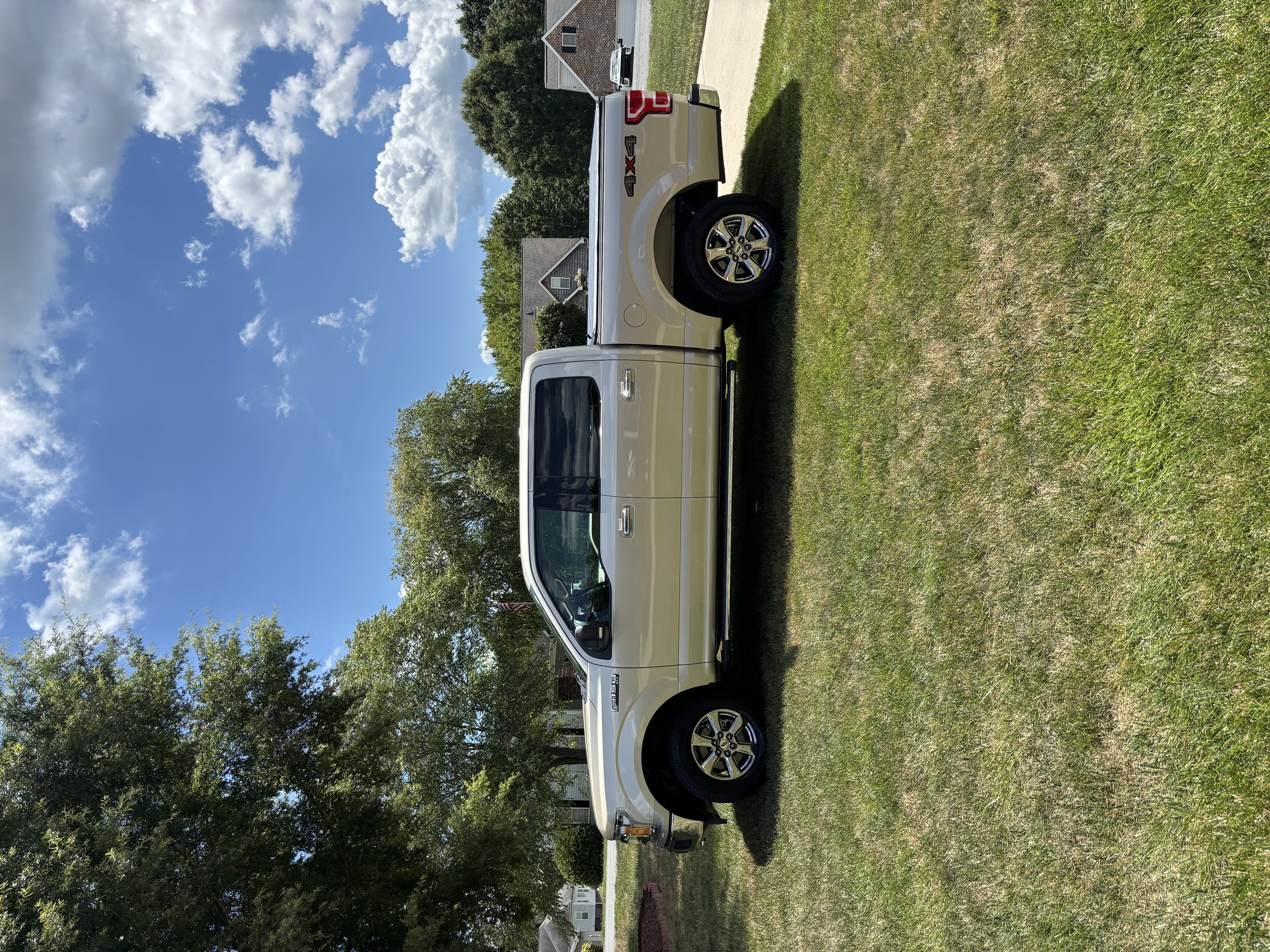 Used 2018 Ford F150 XLT w/ Equipment Group 302A Luxury AWD/4WD image 6