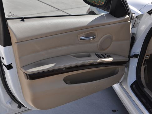 Used 2011 BMW 328i 328i Sedan 4D image 9