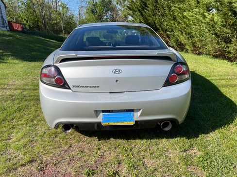 Used 2008 Hyundai Tiburon GS FWD image 12