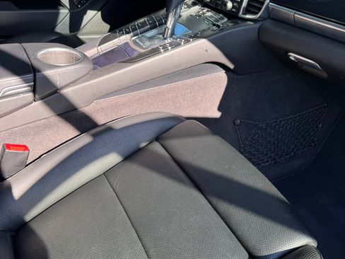 Used 2016 Porsche Panamera S image 14