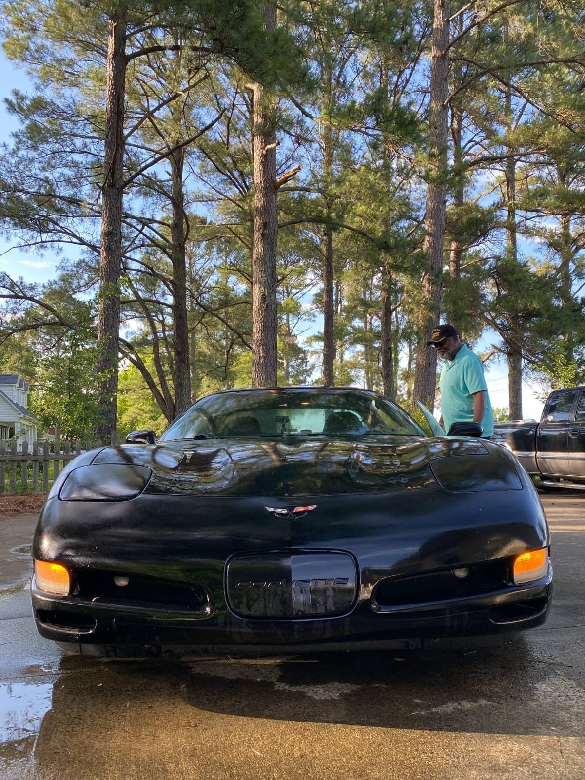 Used 2000 Chevrolet Corvette Coupe w/ Roof Pkg RWD image 13