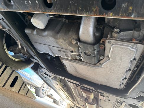 Used 2004 Cadillac De Ville Sedan w/ Equipment Group image 32