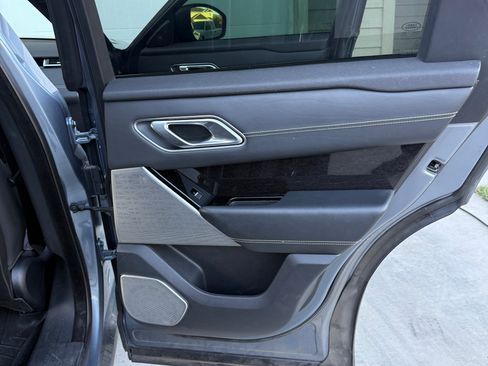 Used 2018 Land Rover Range Rover Velar R-Dynamic SE AWD/4WD image 23