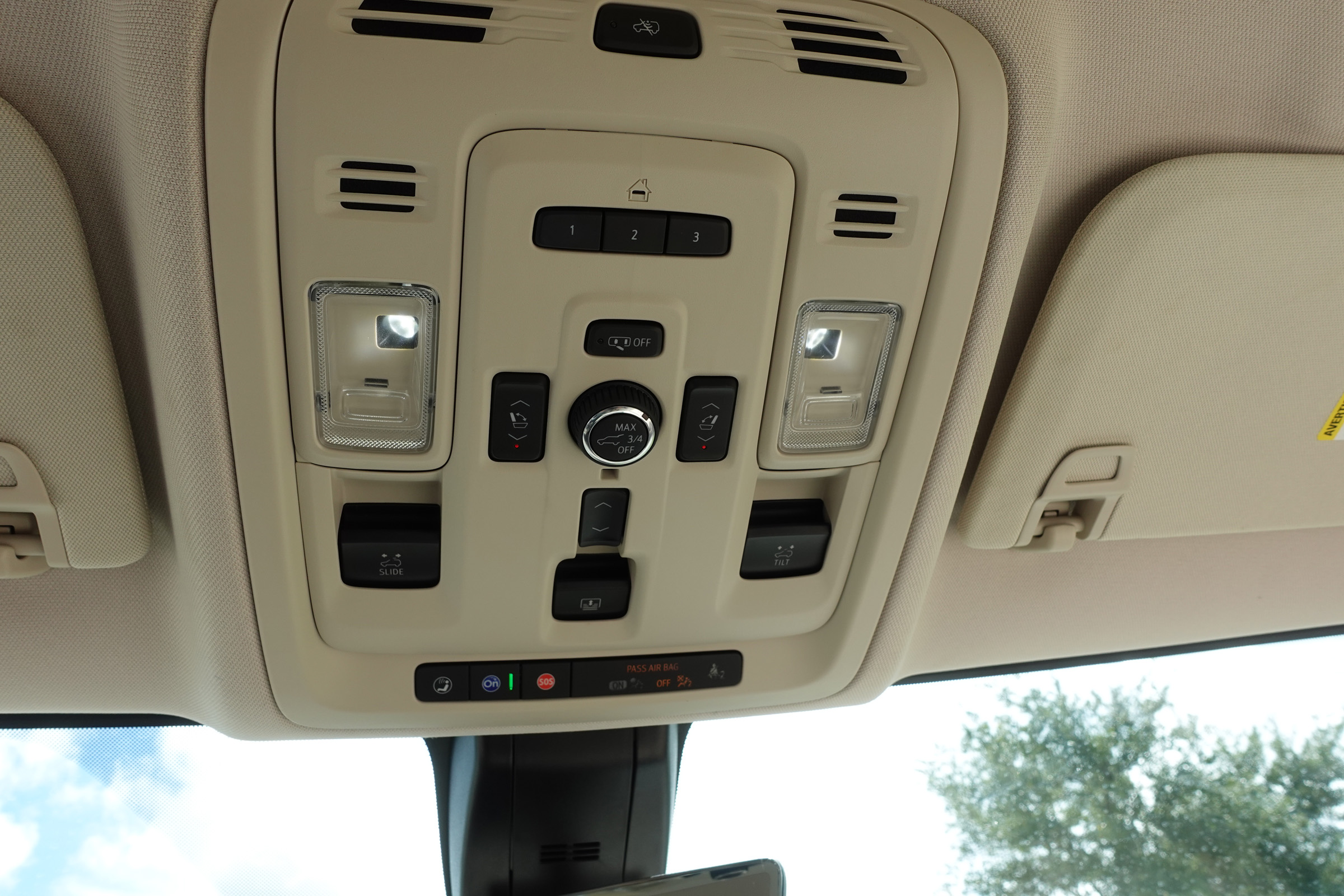 Used 2021 GMC Yukon Denali w/ Denali Ultimate Package AWD/4WD image 15