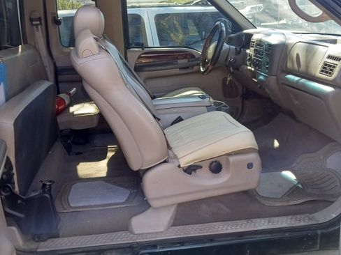 Used 2001 Ford F250 4x4 SuperCab Super Duty image 2