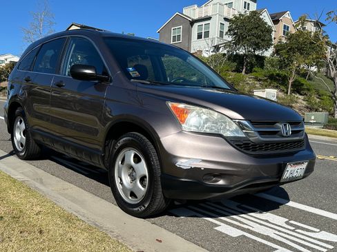 Used 2010 Honda CR-V LX image 9