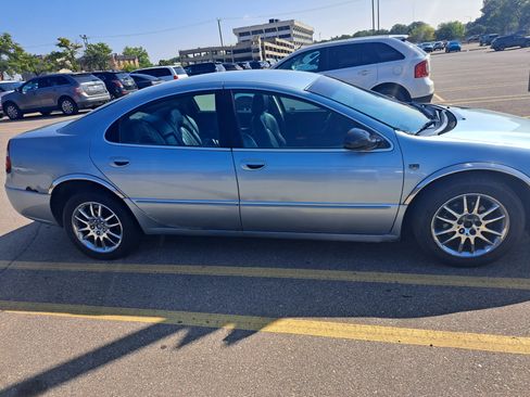 Used 2004 Chrysler 300M image 2