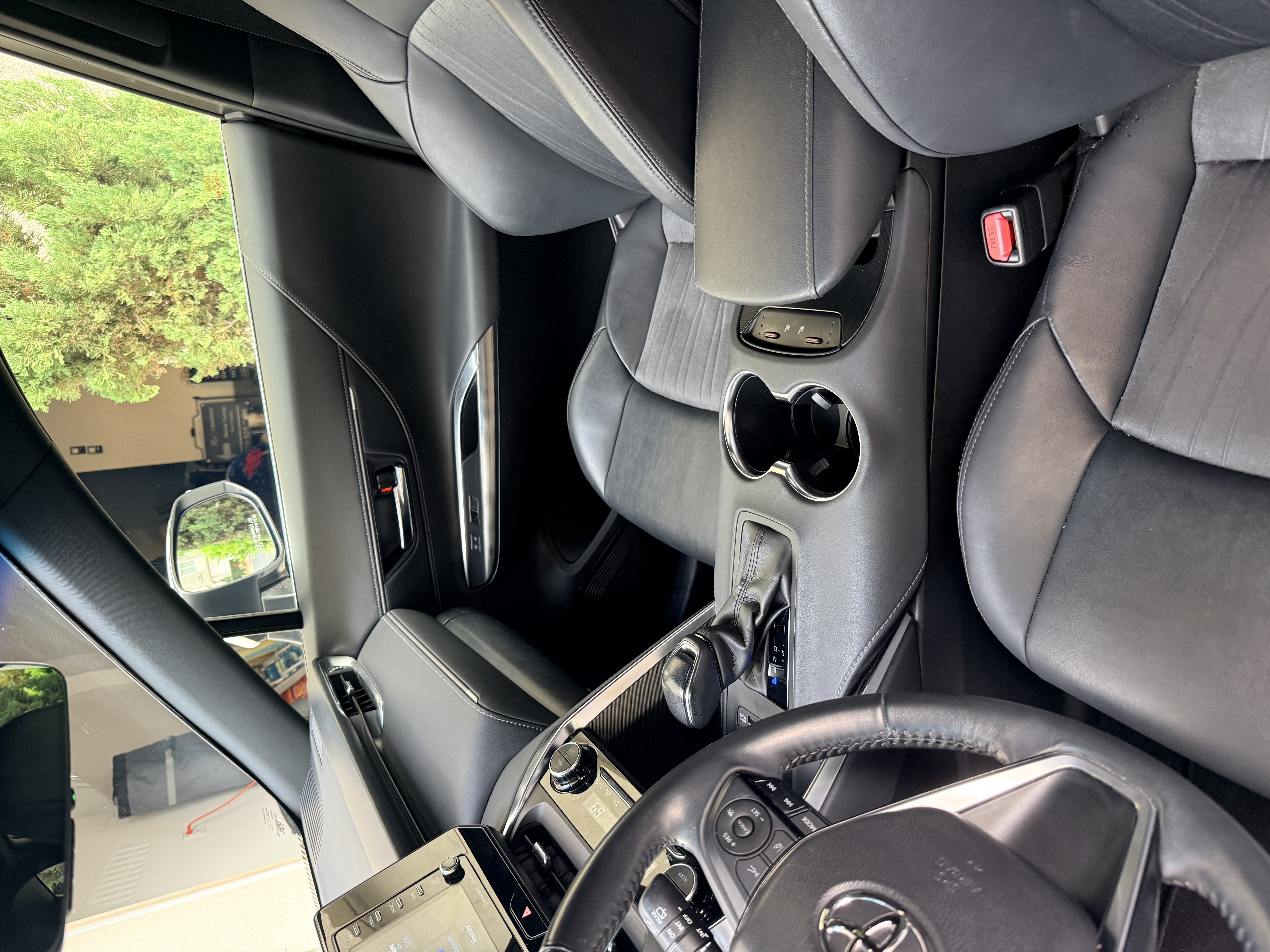 Used 2021 Toyota Venza XLE w/ Carpet Mat Package (TMS) AWD/4WD image 14