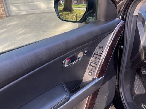 Used 2010 MAZDA CX-9 Grand Touring w/ Moonroof & Bose Audio Pkg image 9