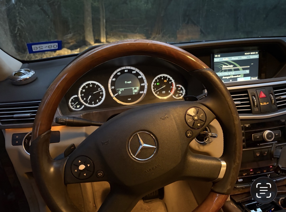 Used 2011 Mercedes-Benz E 350 Sedan image 13