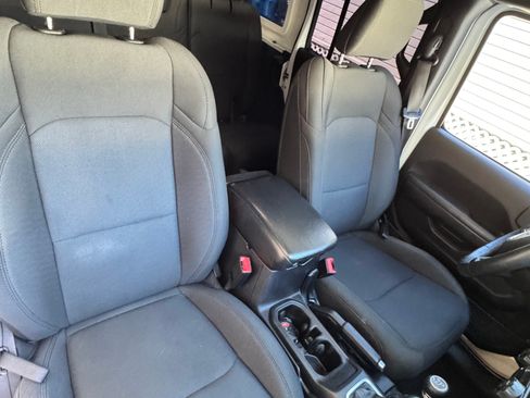 Used 2018 Jeep Wrangler Unlimited Sport S image 17