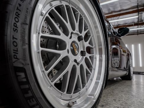 Used 2010 Porsche 911 Carrera S image 12