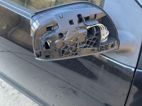 Used 2012 Toyota Yaris Sedan image 2