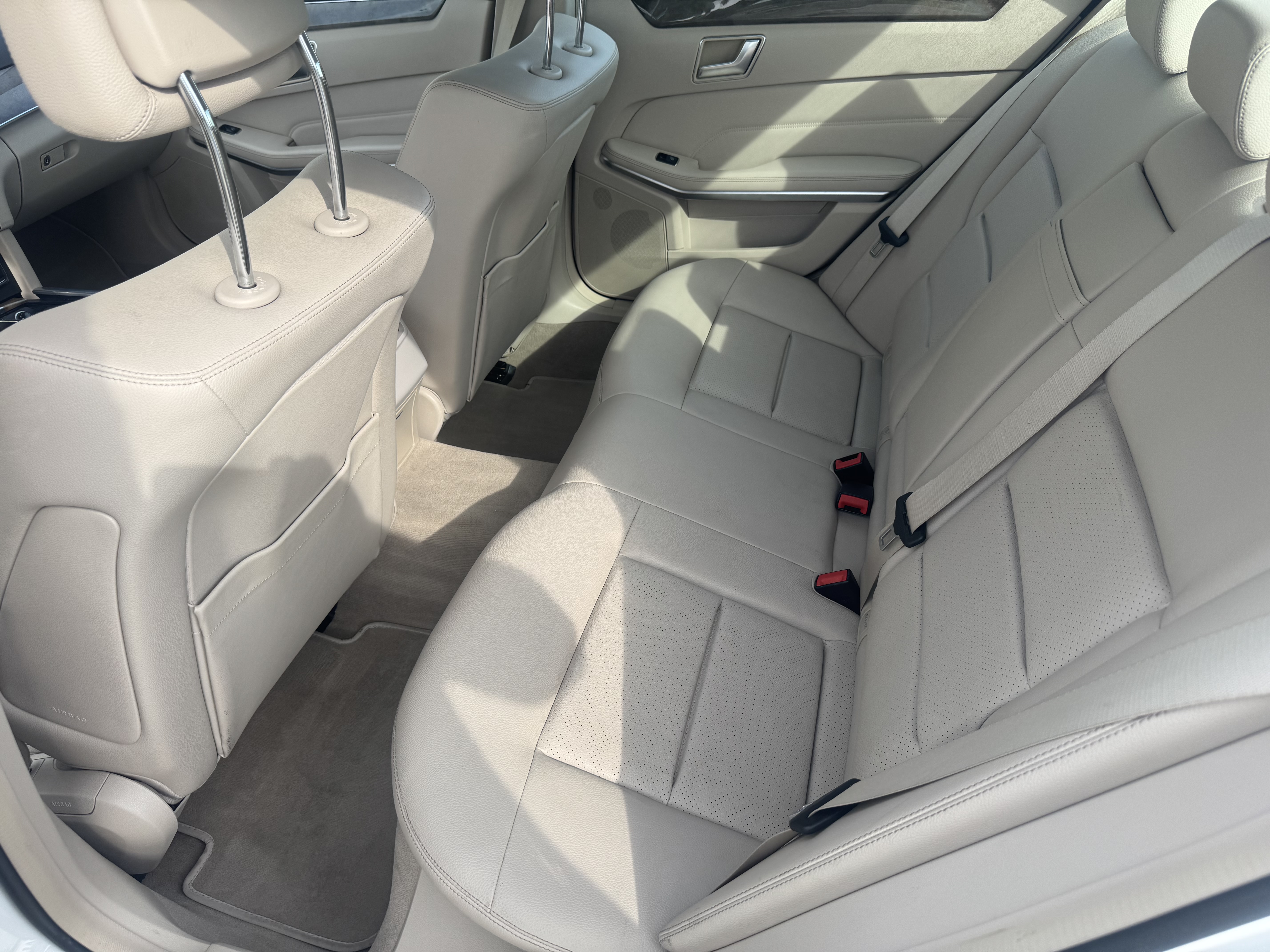 Used 2015 Mercedes-Benz E 350 4MATIC Sedan image 27