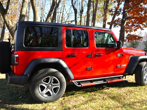 Used 2018 Jeep Wrangler Unlimited Sport S image 6