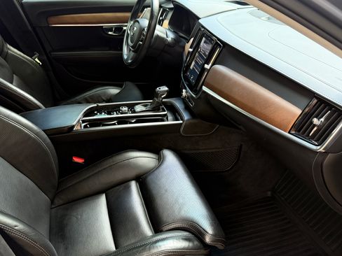 Used 2017 Volvo S90 T6 Inscription w/ Vision Package image 8