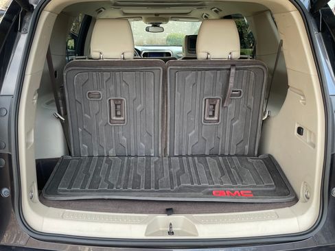 Used 2017 GMC Acadia Denali w/ Technology Package image 23