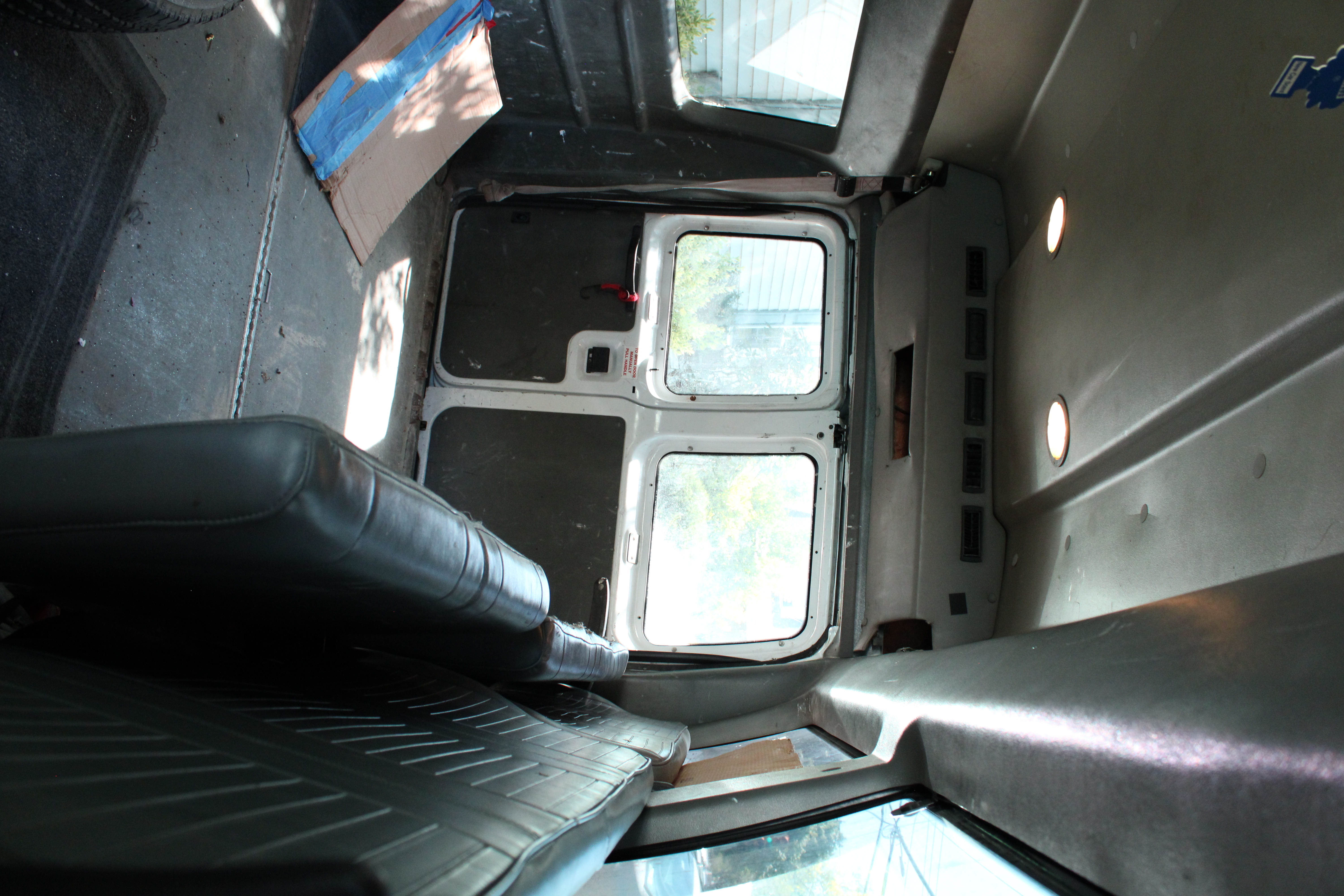 Used 2009 Ford E-250 and Econoline 250 RWD image 18