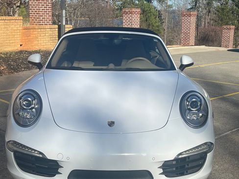Used 2014 Porsche 911 Carrera image 2