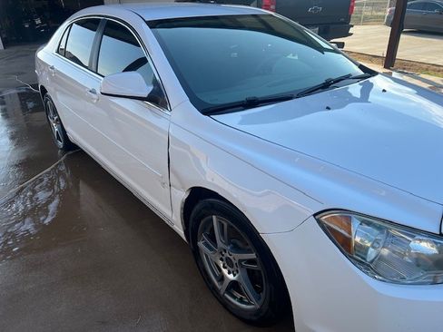 Used 2010 Chevrolet Malibu LT image 4