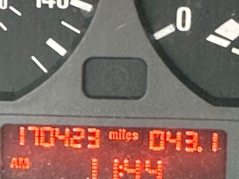 Used 2002 BMW 325i Sedan image 1