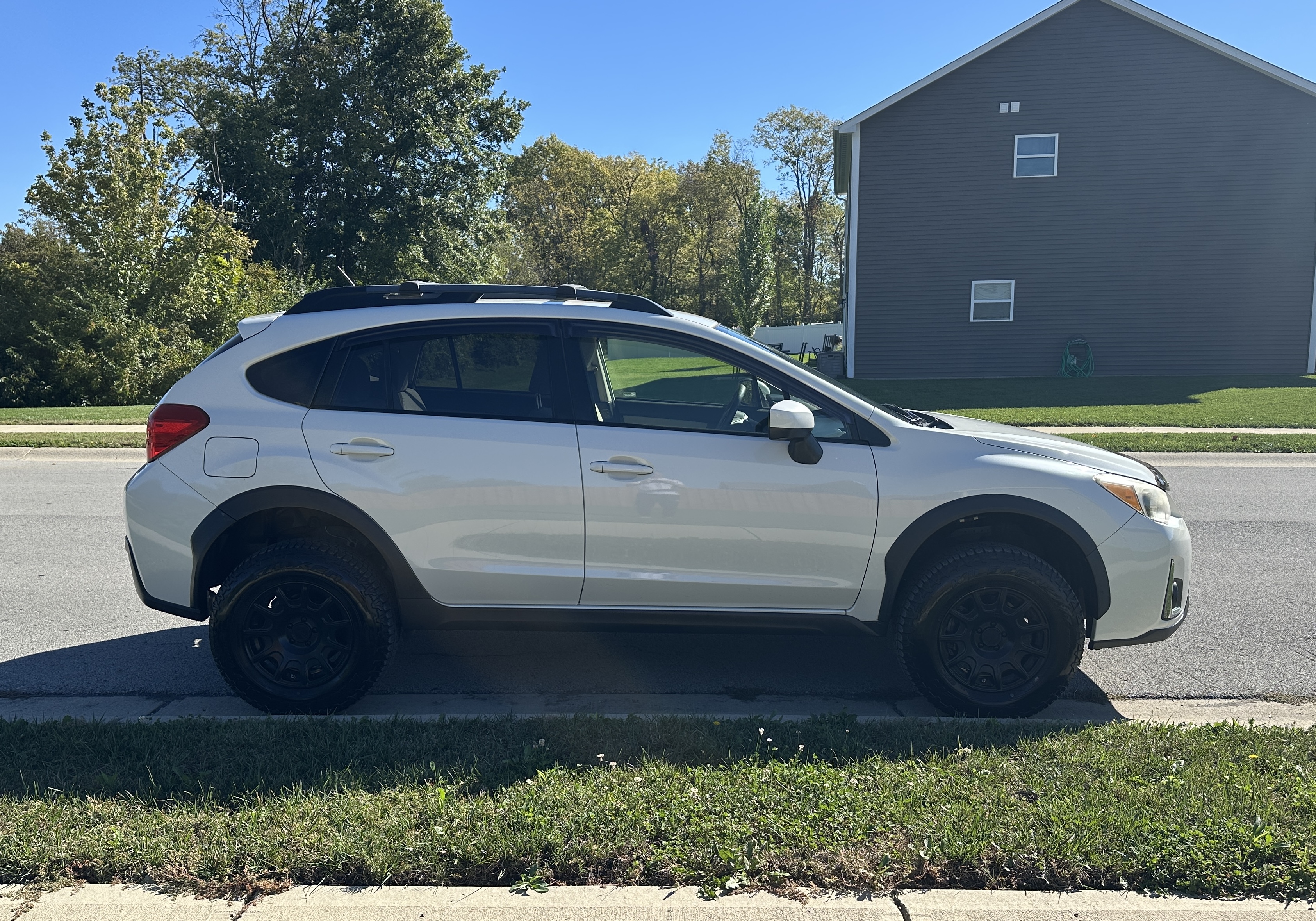 Used 2016 Subaru Crosstrek 2.0i Premium AWD/4WD image 5