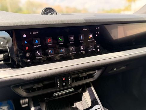 Used 2024 Porsche Cayenne S image 14