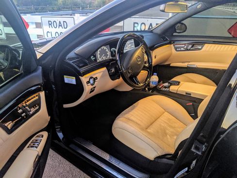 Used 2007 Mercedes-Benz S 600 image 17