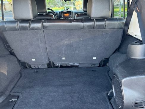 Used 2012 Jeep Wrangler Unlimited Sahara w/ Dual Top Group image 4