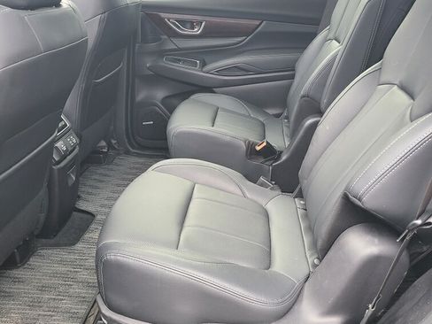 Used 2023 Subaru Ascent Touring image 5