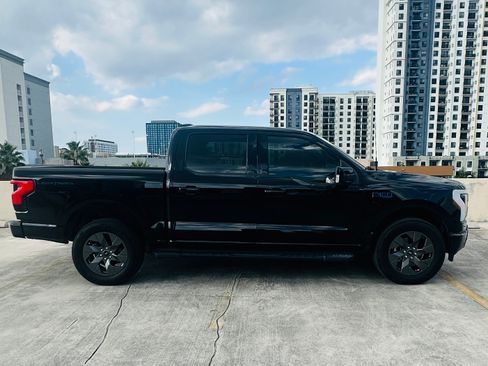 Used 2024 Ford F150 Lightning Lariat image 6