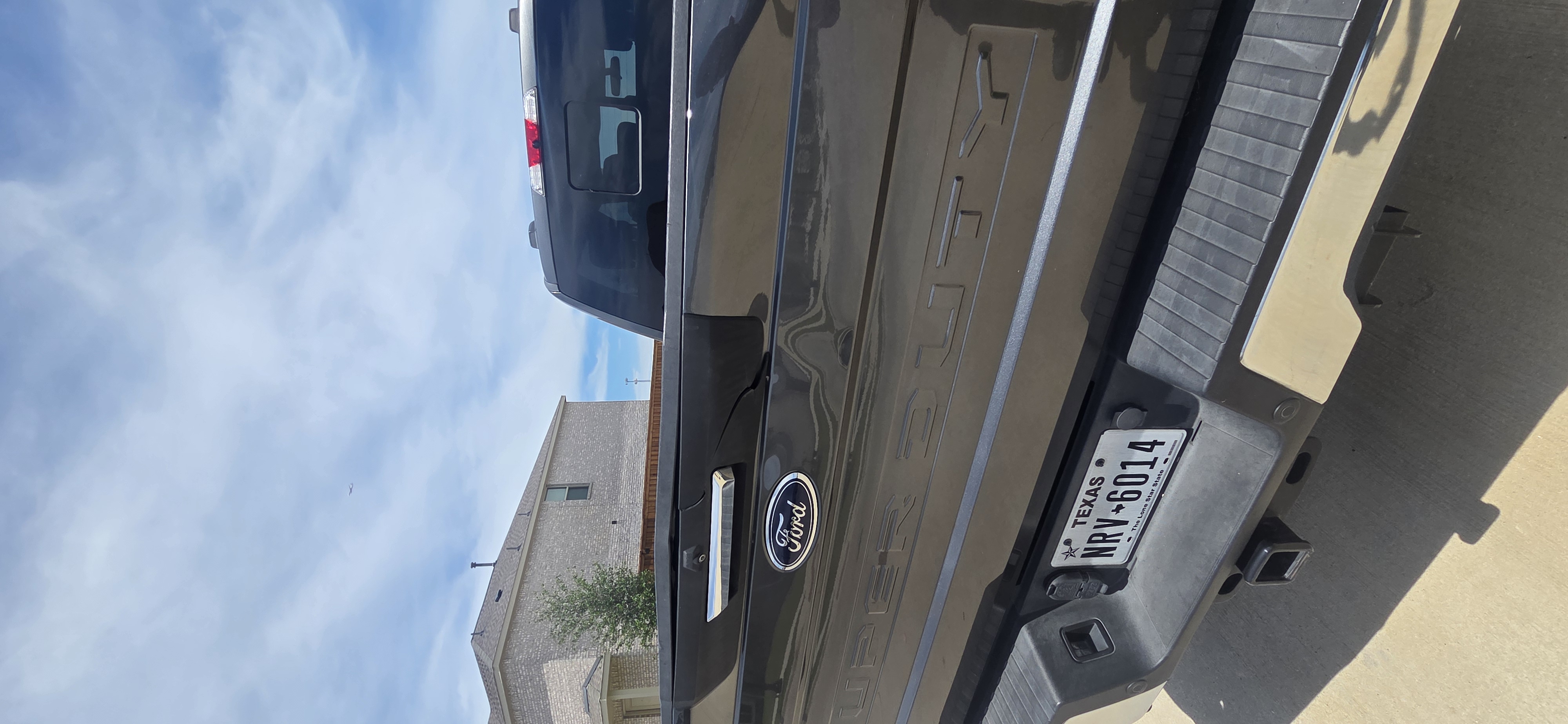 Used 2020 Ford F250 XLT w/ XLT Premium Package AWD/4WD image 6