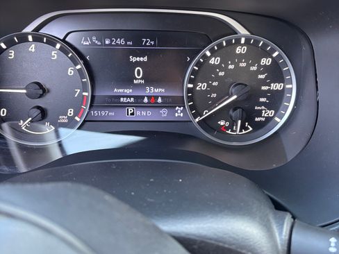 Used 2024 Nissan Frontier SV w/ SV Convenience Package AWD/4WD image 2