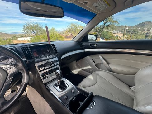 Used 2013 INFINITI G37 Journey w/ Premium Pkg image 14