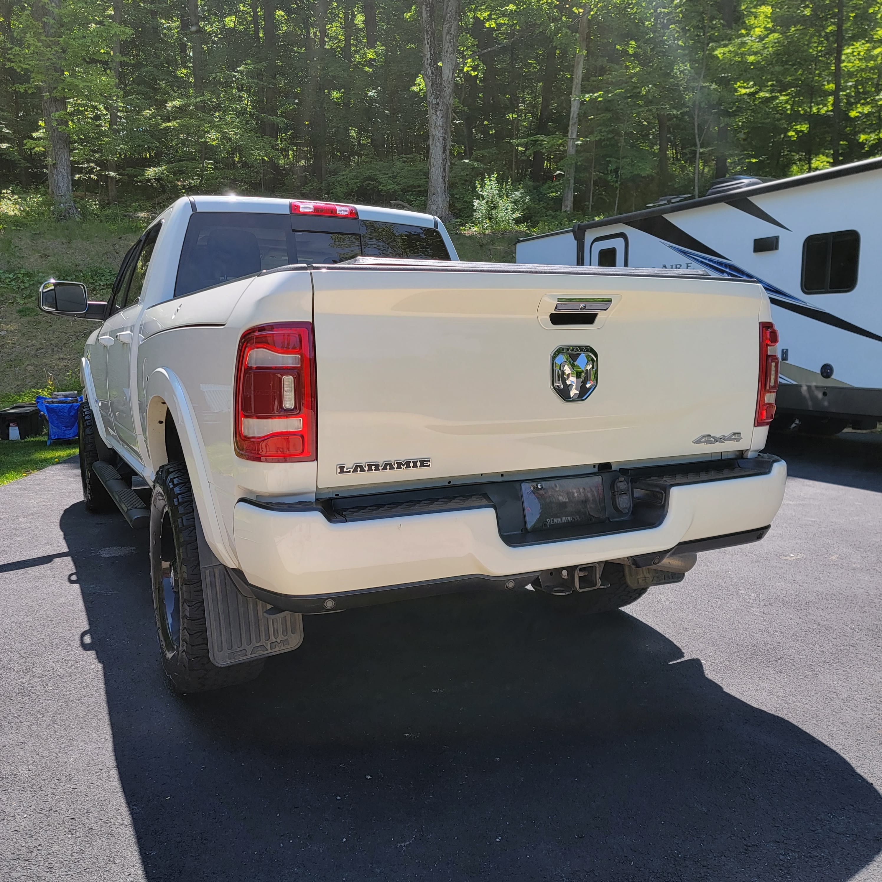 Used 2021 RAM 2500 Laramie AWD/4WD image 1