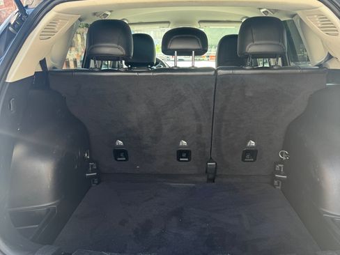 Used 2019 Jeep Compass Latitude w/ Cold Weather Group AWD/4WD image 16
