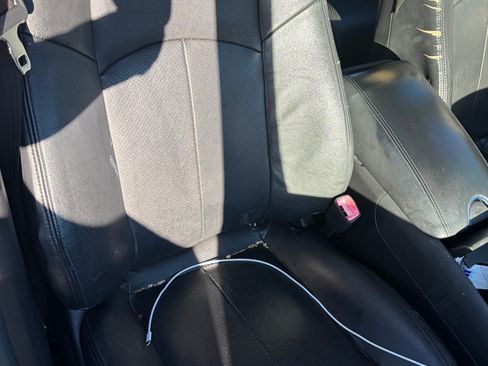 Used 2010 INFINITI G37 Journey w/ Premium Pkg image 10