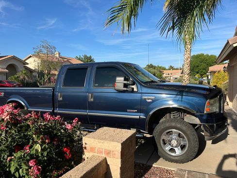 Used 2006 Ford F350 Lariat AWD/4WD image 2