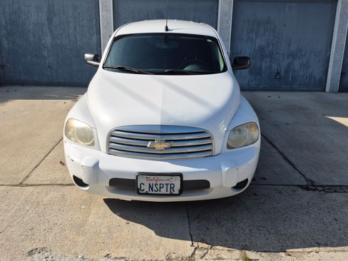 Used 2010 Chevrolet HHR LS image 2