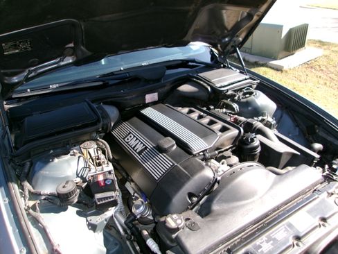 Used 2000 BMW 528i Sedan image 8